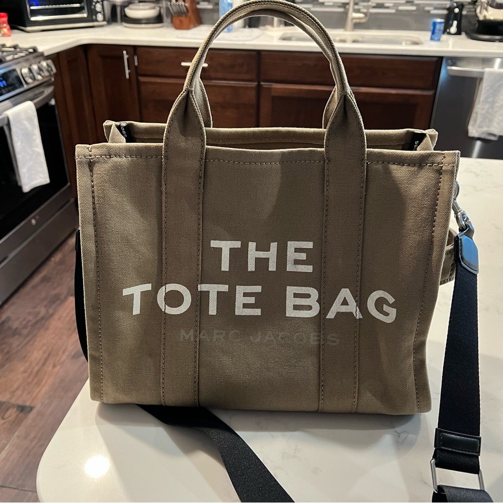 Marc Jacobs The Tote Bag Medium Slate Green